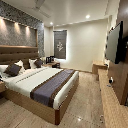 Hotel River Rhythm Assi Ghat Váránaszi Kültér fotó