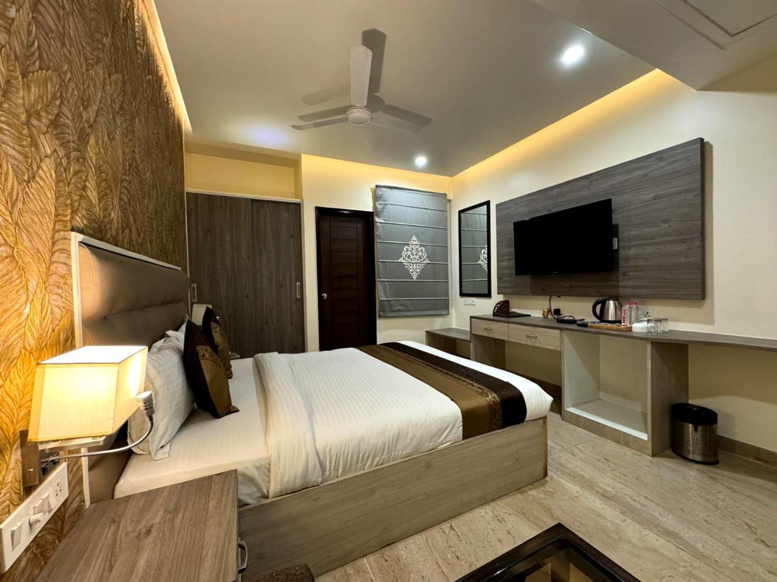 Hotel River Rhythm Assi Ghat Váránaszi Kültér fotó
