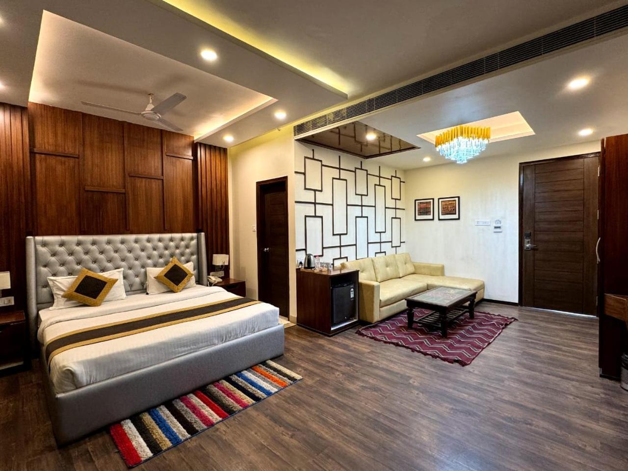 Hotel River Rhythm Assi Ghat Váránaszi Kültér fotó