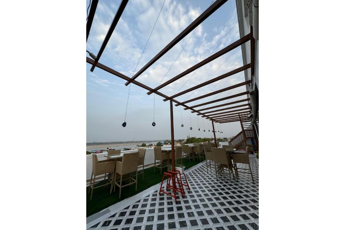 Hotel River Rhythm Assi Ghat Váránaszi Kültér fotó